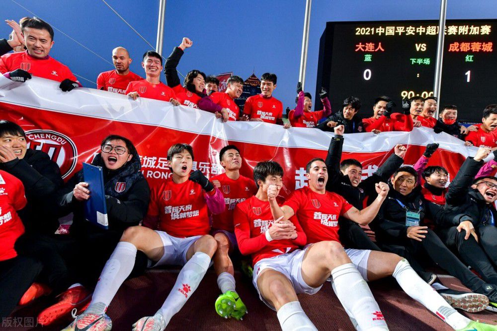 显然，乐观纯真、勇敢坚强的丑娃娃们不会轻易被颜值与审美的挑战吓退，他们与;完美娃娃之间的;PK会如何一步步升级？这场高能的;逆袭路究竟会遇到哪些别开生面的挑战？这场趣味十足的奇幻冒险将等待暑期观众们的检阅